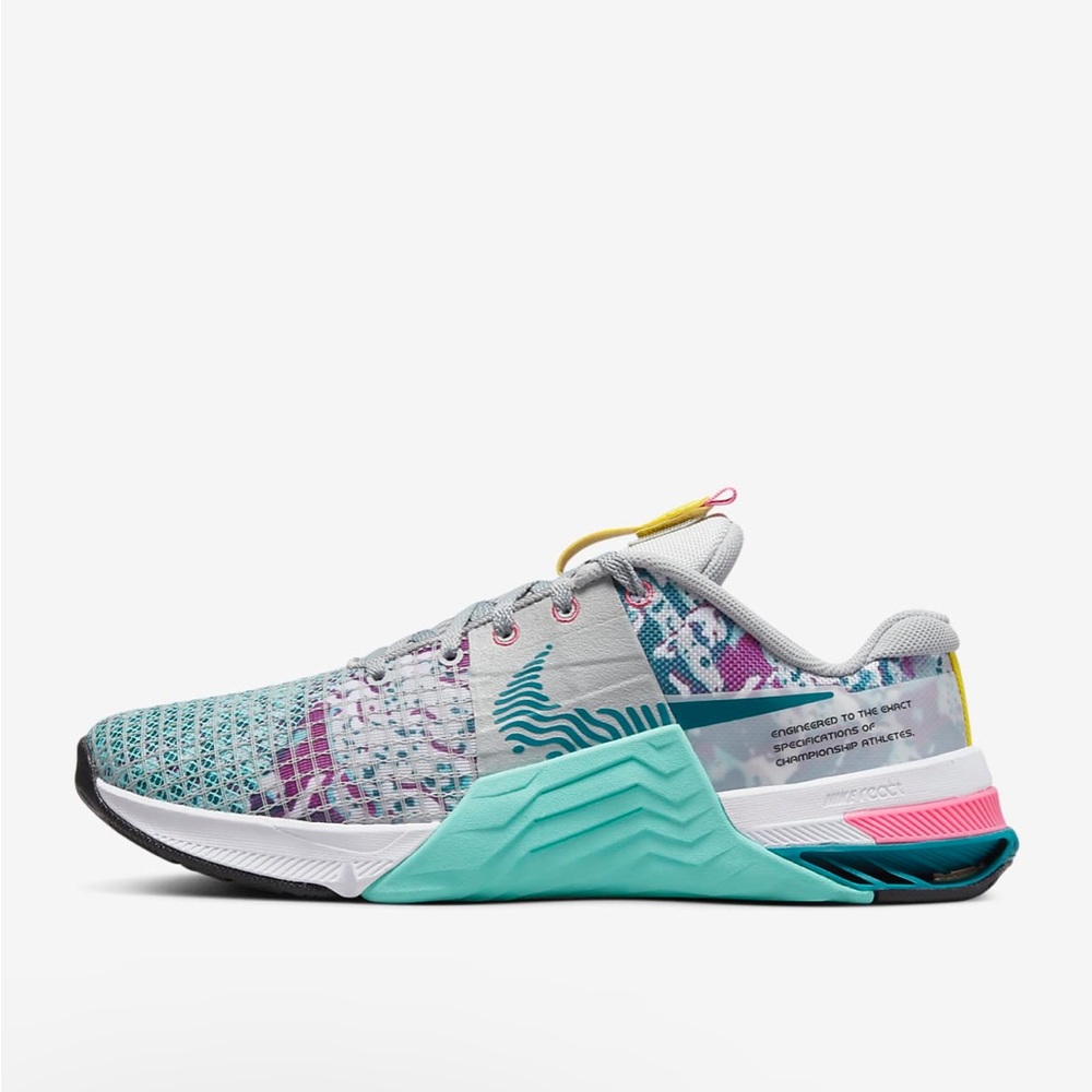 Nike Metcon 8 Womens Sneakers